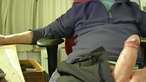 richardhungguy8 online show from October 18, 6:56 pm