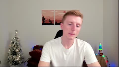 Snapshot of richiewest chatting on December 10, 2:05 am Richie online show from December 10, 2:05 am