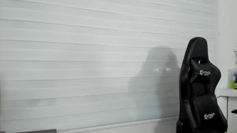 Snapshot of rick_diesel chatting on January 20, 7:04 am Rick Diesel online show from January 20, 7:04 am