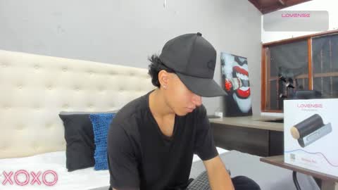 Snapshot of ricky_backus chatting on March 10, 11:23 am Ricky Backus online show from March 10, 11:23 am