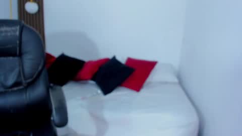 Snapshot of ricky_owens1 chatting on February 17, 11:11 pm Ricky online show from February 17, 11:11 pm
