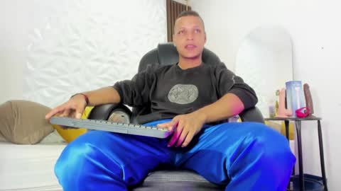 Snapshot of ricky_owens1 chatting on September 25, 2:46 pm Ricky online show from September 25, 2:46 pm