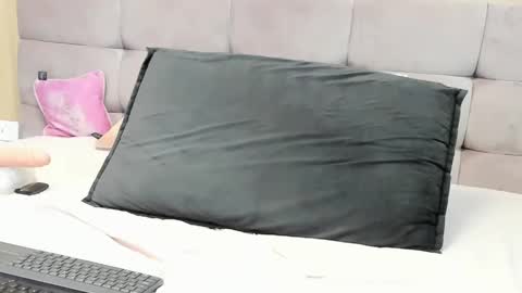 Snapshot of rico_ricky chatting on March 8, 5:07 am Ricky online show from March 8, 5:07 am