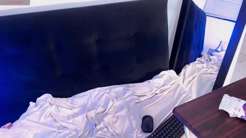 Snapshot of rihonna_hs8 chatting on September 19, 2:32 pm RIHONNA online show from September 19, 2:32 pm