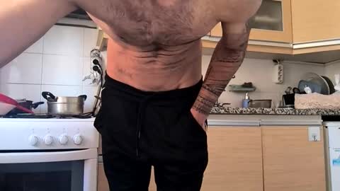 riia362963 online show from November 25, 8:24 am