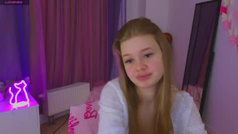 Rina online show from April 2, 8:49 pm