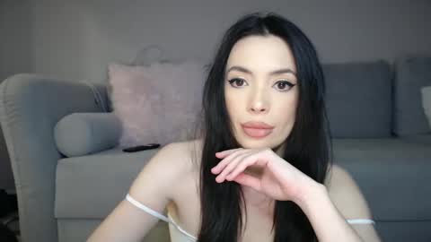 RileyEve online show from January 8, 1:00 am