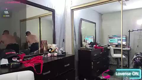 Riley  Logan online show from March 23, 9:42 pm