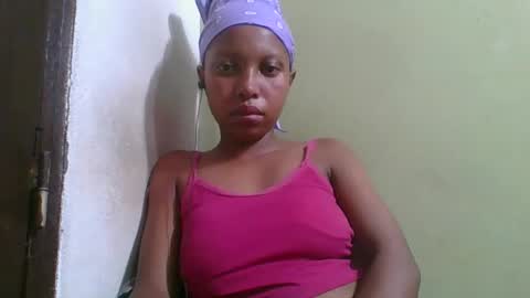 rinah654271 online show from April 2, 2:46 pm