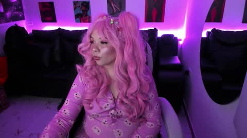 Snapshot of rini_bunny chatting on October 14, 3:42 am rini online show from October 14, 3:42 am