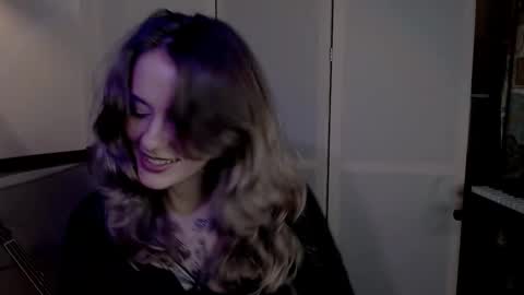 risha_laass online show from December 6, 10:57 pm