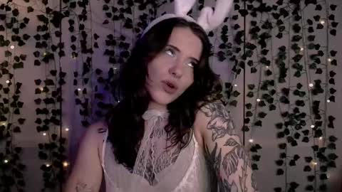 risha_laass online show from April 4, 8:38 pm