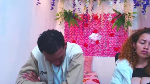 Snapshot of risitos_de_oro_ chatting on September 25, 3:57 am Risitos De Oro online show from September 25, 3:57 am