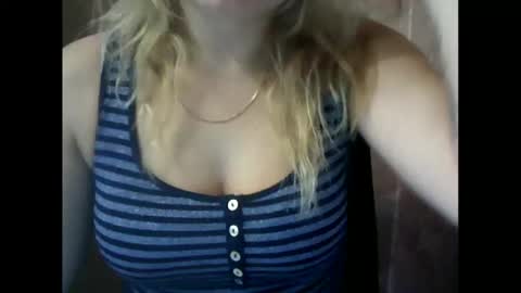 Snapshot of riveramaureen chatting on October 20, 12:54 pm RiveraMaureen online show from October 20, 12:54 pm