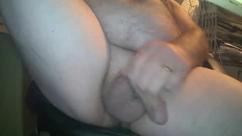 Snapshot of rlevey33 chatting on October 18, 12:31 pm rlevey33 online show from October 18, 12:31 pm