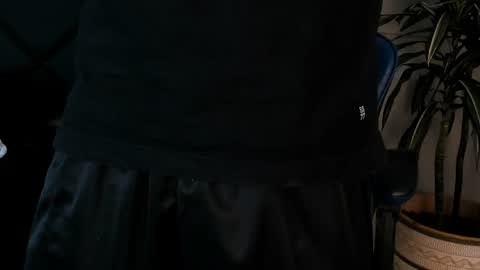 Roan Birkin online show from April 17, 9:50 pm