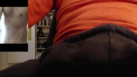 robby66_56 online show from November 3, 10:11 pm