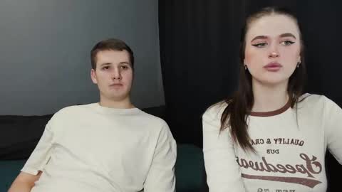 Snapshot of robert_lisa chatting on February 21, 3:23 am Lisa and Robert i am online all days 900 am GMT3 online show from February 21, 3:23 am
