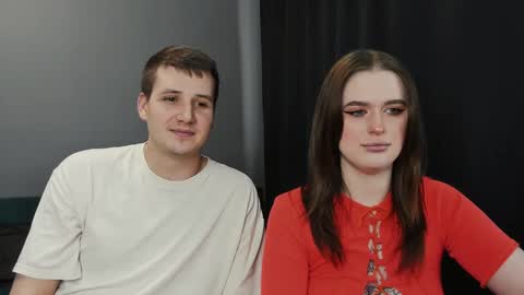 Snapshot of robert_lisa chatting on March 3, 9:22 am Lisa and Robert i am online all days 900 am GMT3 online show from March 3, 9:22 am