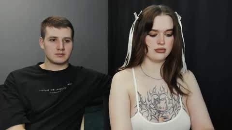 Snapshot of robert_lisa chatting on February 15, 5:28 pm Lisa and Robert i am online all days 900 am GMT3 online show from February 15, 5:28 pm
