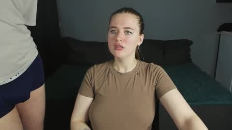 Snapshot of robert_lisa chatting on September 26, 8:28 pm Lisa and Robert i am online all days 900 am GMT3 online show from September 26, 8:28 pm