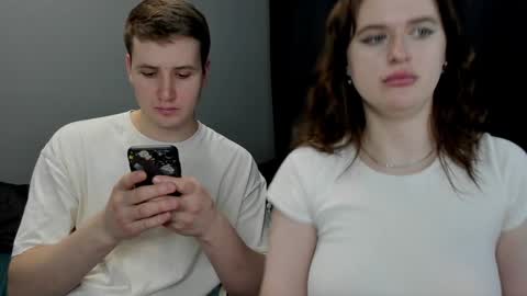Snapshot of robert_lisa chatting on January 27, 12:16 pm Lisa and Robert i am online all days 900 am GMT3 online show from January 27, 12:16 pm