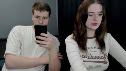 Snapshot of robert_lisa chatting on January 29, 9:23 am Lisa and Robert i am online all days 900 am GMT3 online show from January 29, 9:23 am