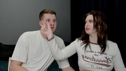 Snapshot of robert_lisa chatting on January 15, 12:15 pm Lisa and Robert i am online all days 900 am GMT3 online show from January 15, 12:15 pm