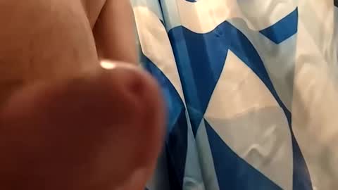 roberth646621935 online show from November 24, 8:46 am