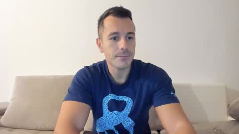 Snapshot of roberto4ever chatting on October 7, 5:58 am roberto4ever online show from October 7, 5:58 am