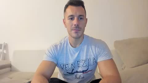 roberto4ever online show from February 18, 5:13 pm