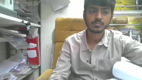 Snapshot of robertsalia220 chatting on February 19, 10:01 am Robertsalia online show from February 19, 10:01 am