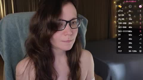 Robin online show from February 13, 4:50 pm