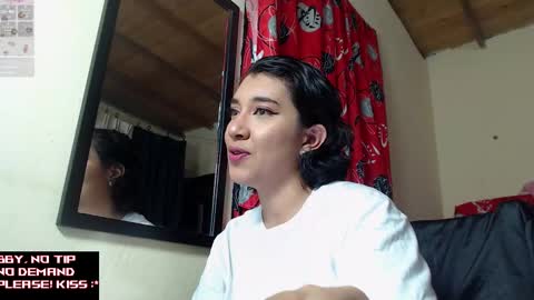 Snapshot of robin_h00t chatting on March 11, 12:33 am Ivanna and Robin online show from March 11, 12:33 am