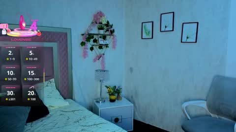 robin D online show from November 26, 12:24 pm