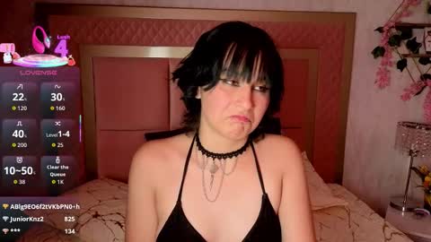 robin D online show from November 24, 1:54 pm