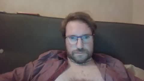 robinouhot online show from February 18, 10:25 pm