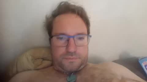 robinouhot online show from November 7, 9:12 am