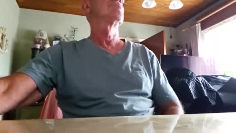 robke1966 online show from October 15, 7:21 am