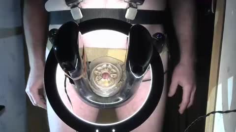 Robodickmilker online show from March 2, 6:05 am