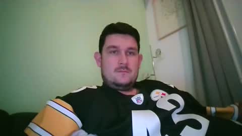 Robin online show from November 16, 10:12 pm