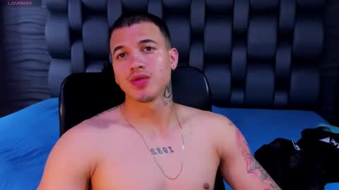 rocco_santos online show from November 6, 1:41 am