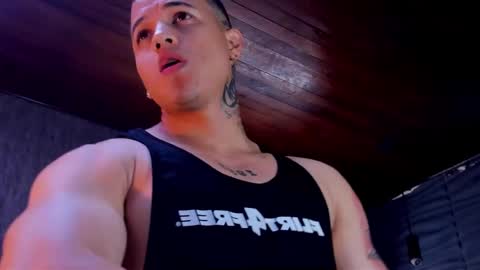 rocco_santos online show from January 8, 12:49 am