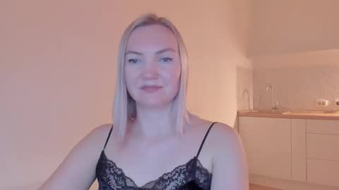 Snapshot of rock__baby chatting on February 7, 1:47 am rock__baby online show from February 7, 1:47 am