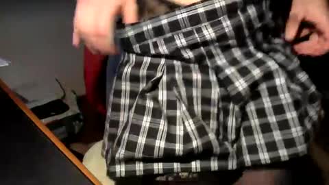 L online show from January 1, 8:13 am