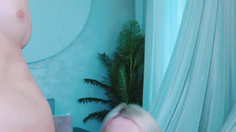 Lina and Den online show from April 18, 11:34 am