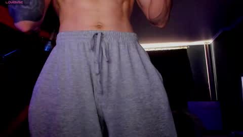 Snapshot of rodarri chatting on September 30, 7:52 am MY NAME CAN SEE ALL MY CUM VIDEO BUY FAN SUB. online show from September 30, 7:52 am