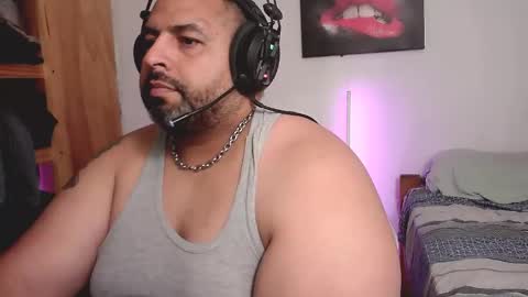 rodrixxx54 online show from March 10, 8:35 pm