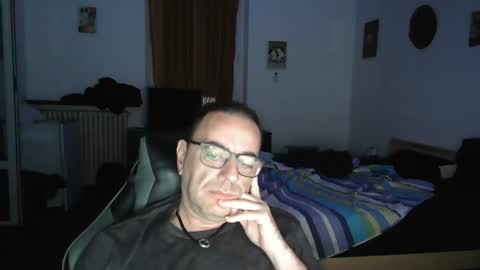 rogerrabbit2023 online show from September 21, 8:13 pm