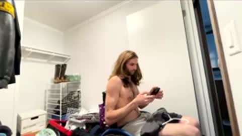 Rollinintheweeds online show from March 31, 2:06 pm